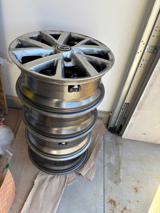 Jante Mazda Silver Design 71, R16, 6.5J cu senzori presiune