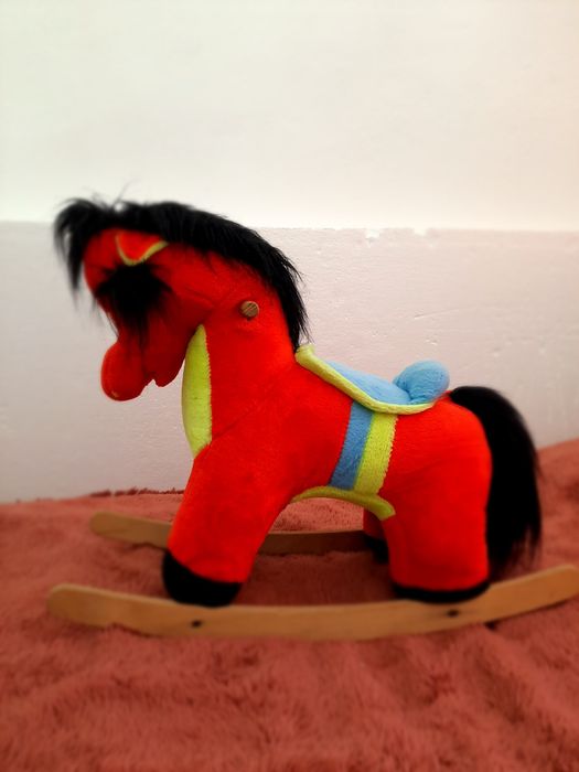 Лошадка качалка игрушка