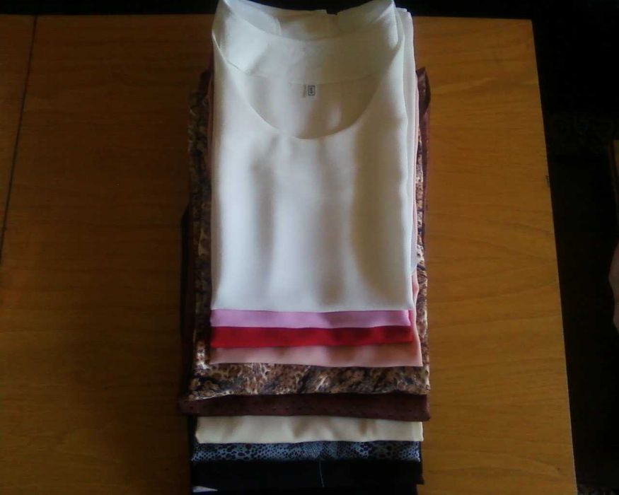 Дамски потници различни цветове и размери от плат.