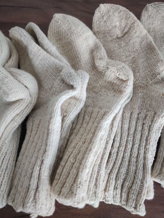 Чорапи вълнени - ръчно плетени