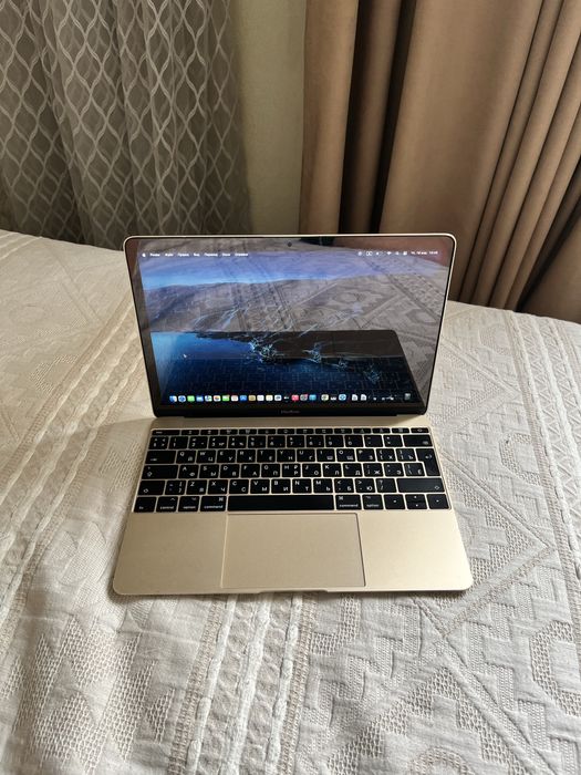 Macbook в хорошем состояний