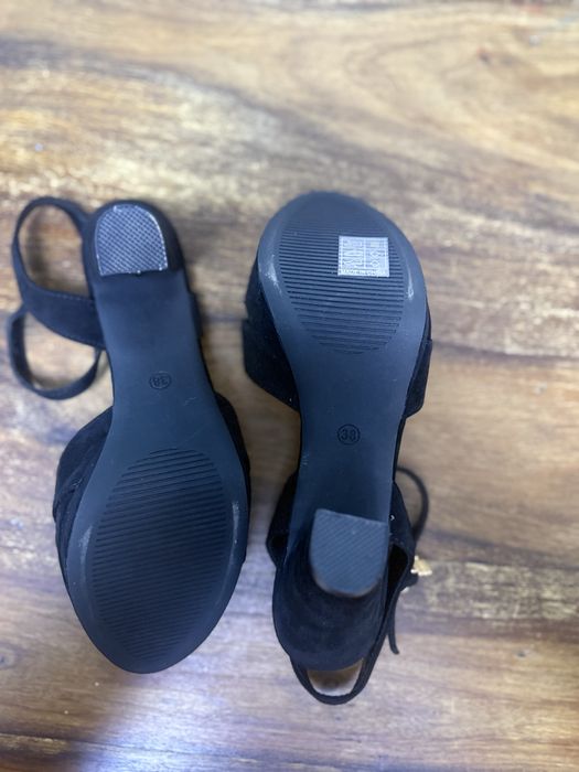 Sandale negre elegante cu toc gros, marimea 38, noi