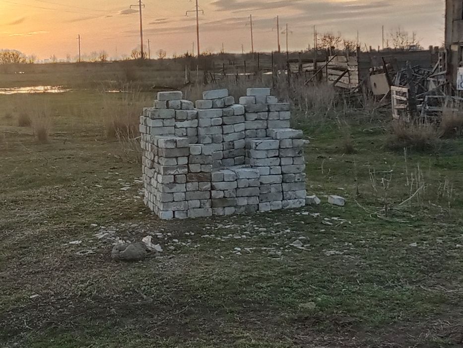 Продам кирпрчи буу