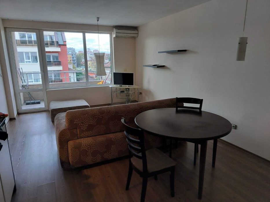 Дава се под наем Двустаен апартамент в София, Център - 56 кв.м за 400 € - Снимка #3