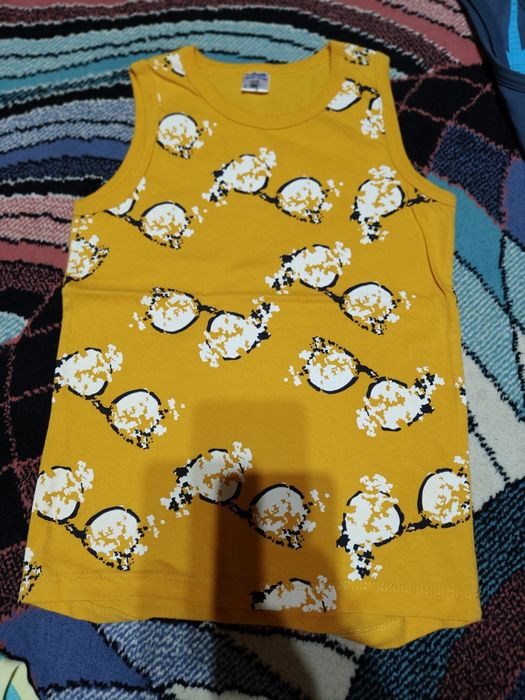 Детские майки и футболки для мальчика от 7 до 8 лет.