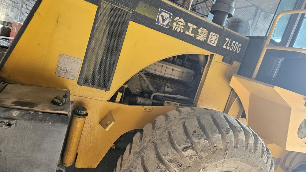 Фронтальный погрузчик XCMG