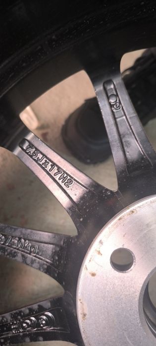 Продам диск с резиной