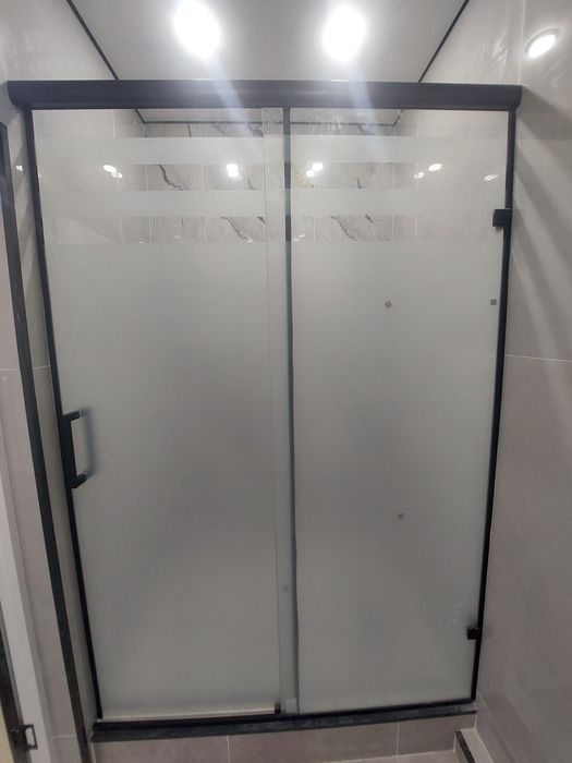 Душевые кабины стеклянные