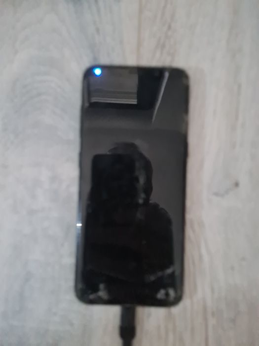 Samsung Galaxy S8 (G950) pentru piese – Placa de bază funcțională