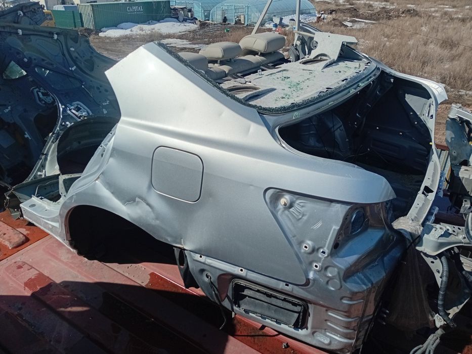 Задняя часть Toyota Camry 40