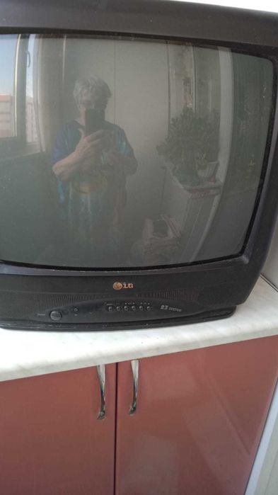 Телевизор LG.Рабочий