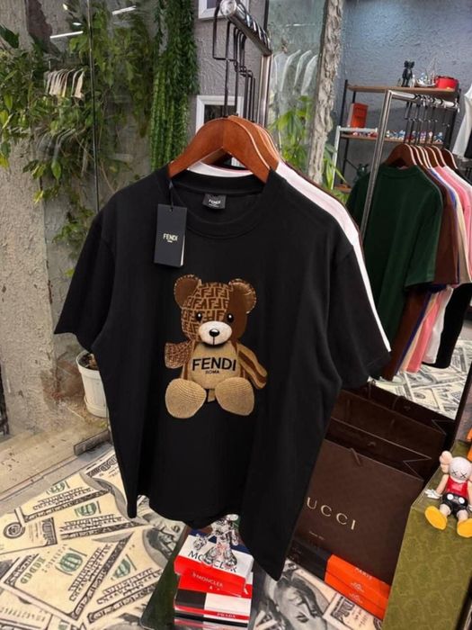 Мъжки тениски различни модели