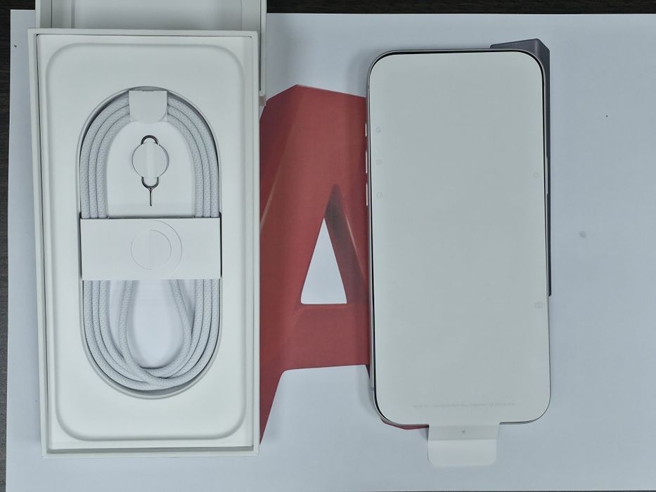 ЧИСТО НОВ 256GB iPhone 17 Pro Max A1 Гаранция 2028г. Silver | Сребрист