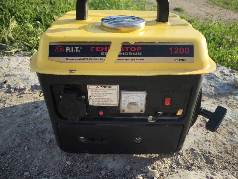 Бензиновый генератор P.I.T 1200
