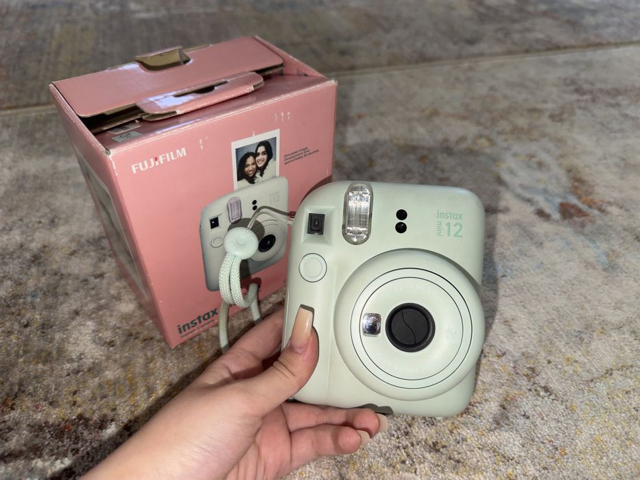 Фотоаппарат Fujifilm Instax Mini 12
