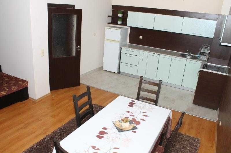 Топ място- само на две пресечки от морето!