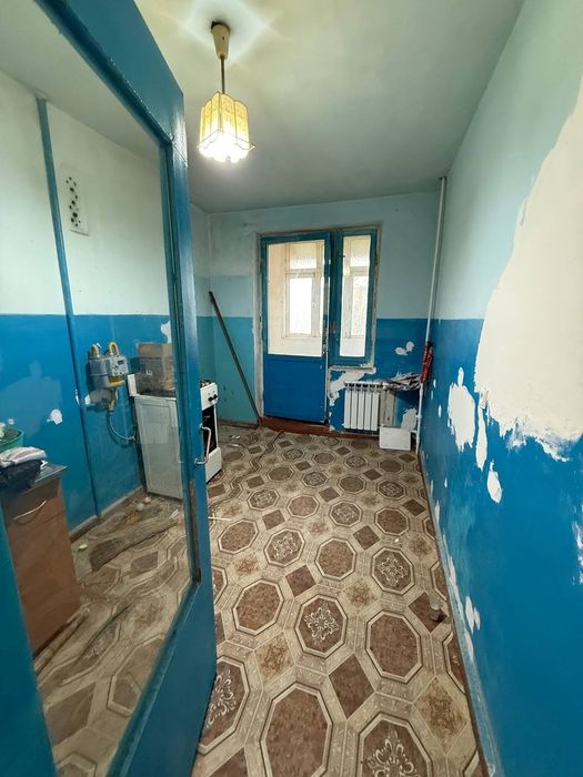 Srochno kvartira sotiladi 2 xona