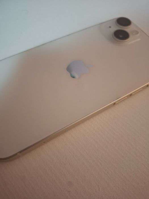 Iphone 14 бял, в отлично състояние