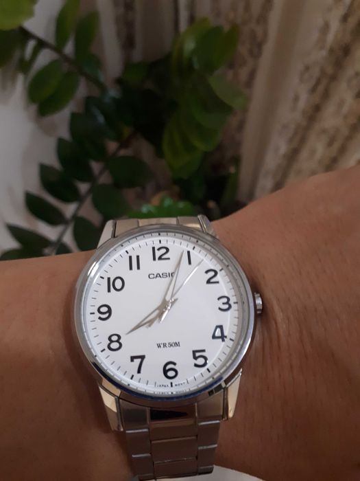 Часы наручные Casio. Оригинал, ремешки в подарок