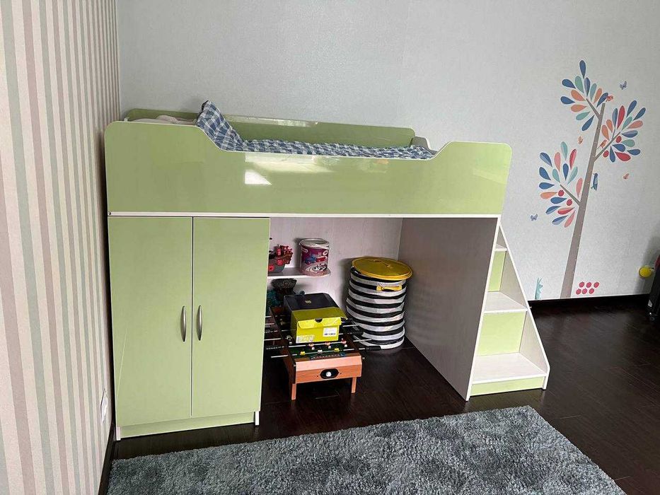 Детская кровать в идеальном состоянии