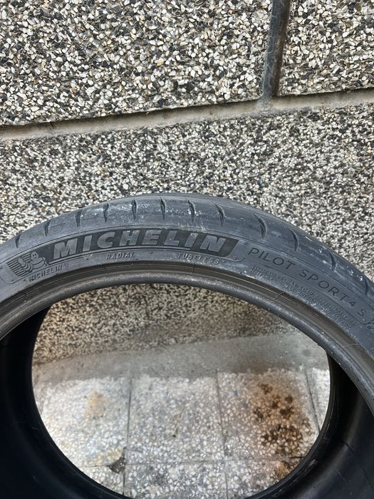 245/35/19 Michelin Pilot Sport 4S