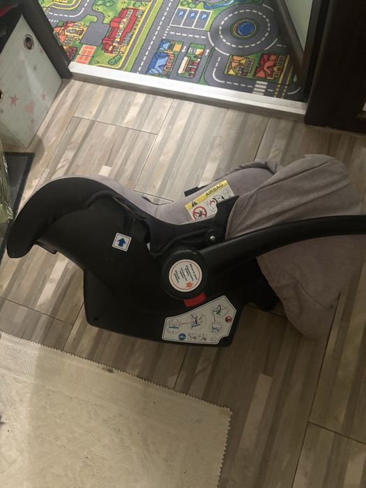 Carut cu landou si scoica