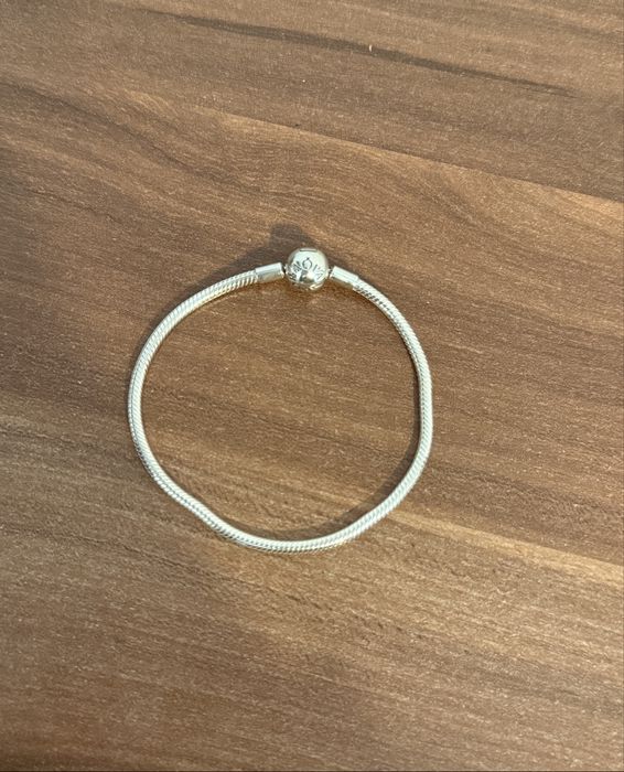 Bratara pandora noua