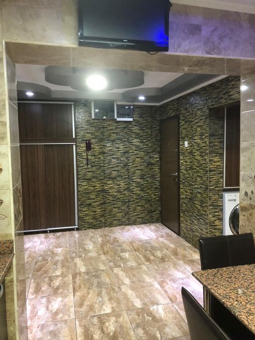 Apartament cu 4 camere de închiriat
