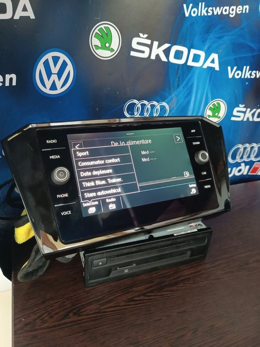 Vând MIB2 CarPlay Android Auto MirrorLink Passat B8 montaj inclus