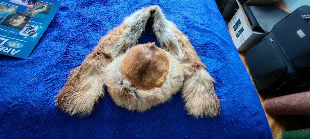 Guler si căciulă din blană naturală