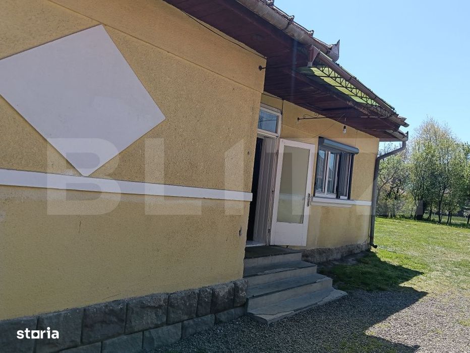 Doua case, 130 mp, curte generoasa, zona Sovata