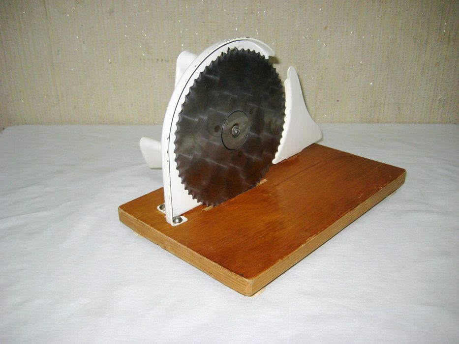 Ручной пила для мяса и овощей ссср оригинал отличном рабочим состоян