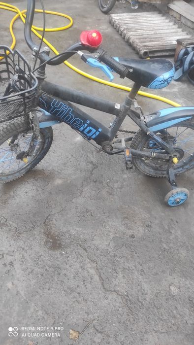 Продам детский синий велосипед