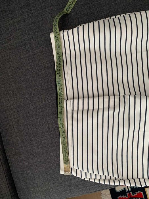 Pantaloni vara ZARA, marime XL, bumbac, alb cu dungi bleumarin