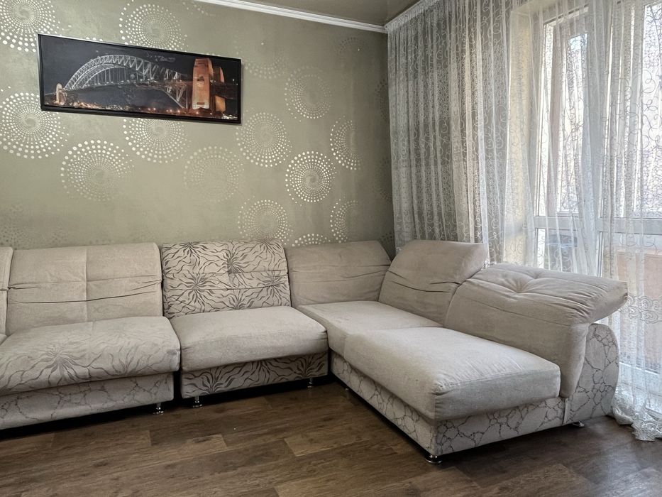 Диван угловой серый