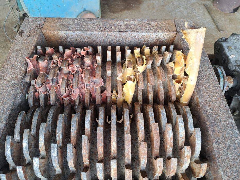 Продам Шредер...