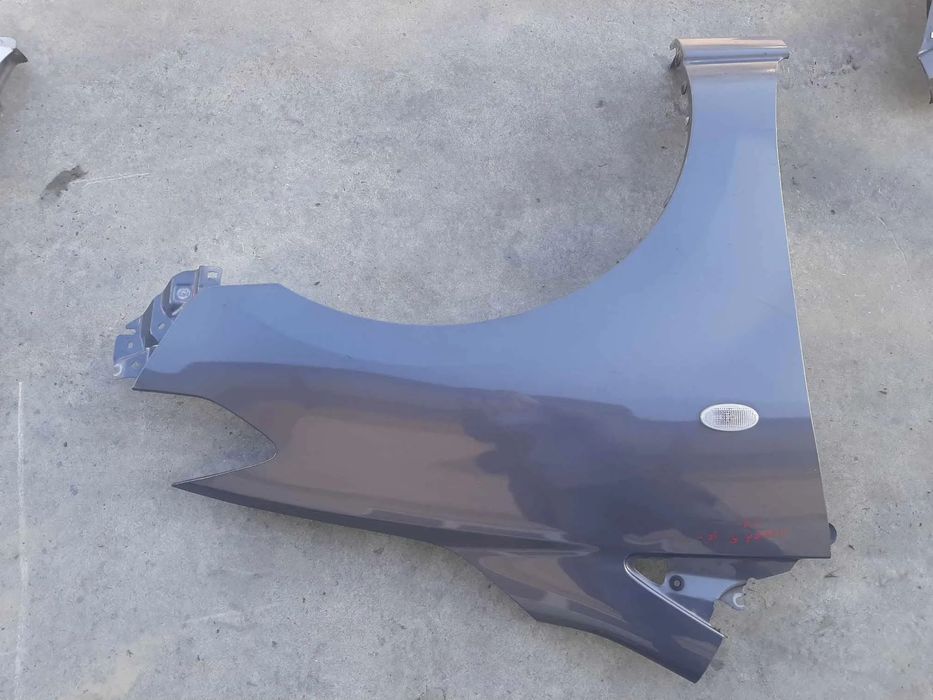 aripa dreapta fata mazda 5