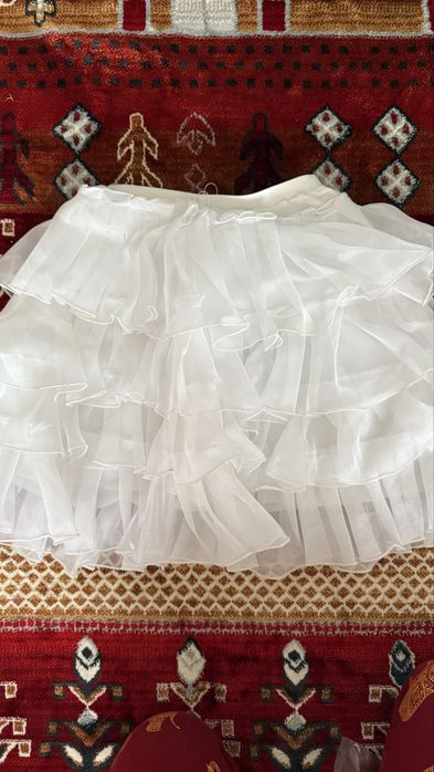 Нарядная одежда для девочки / праздничные костюмы на утренник