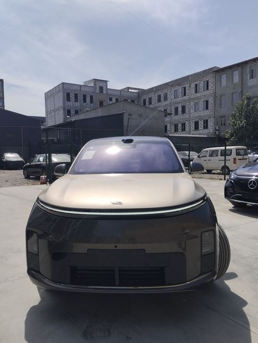 Li Auto L9 Livis 2026

• 6 мест, просторный пр