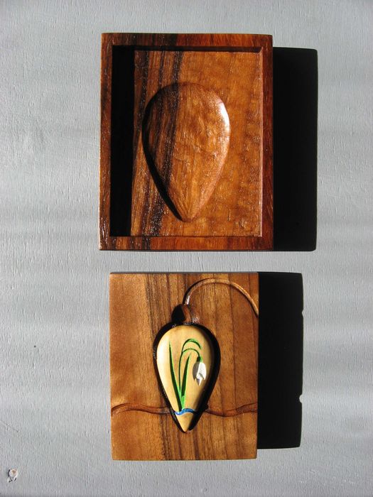 "Кокиче" - бижу миниатюра от чемшир