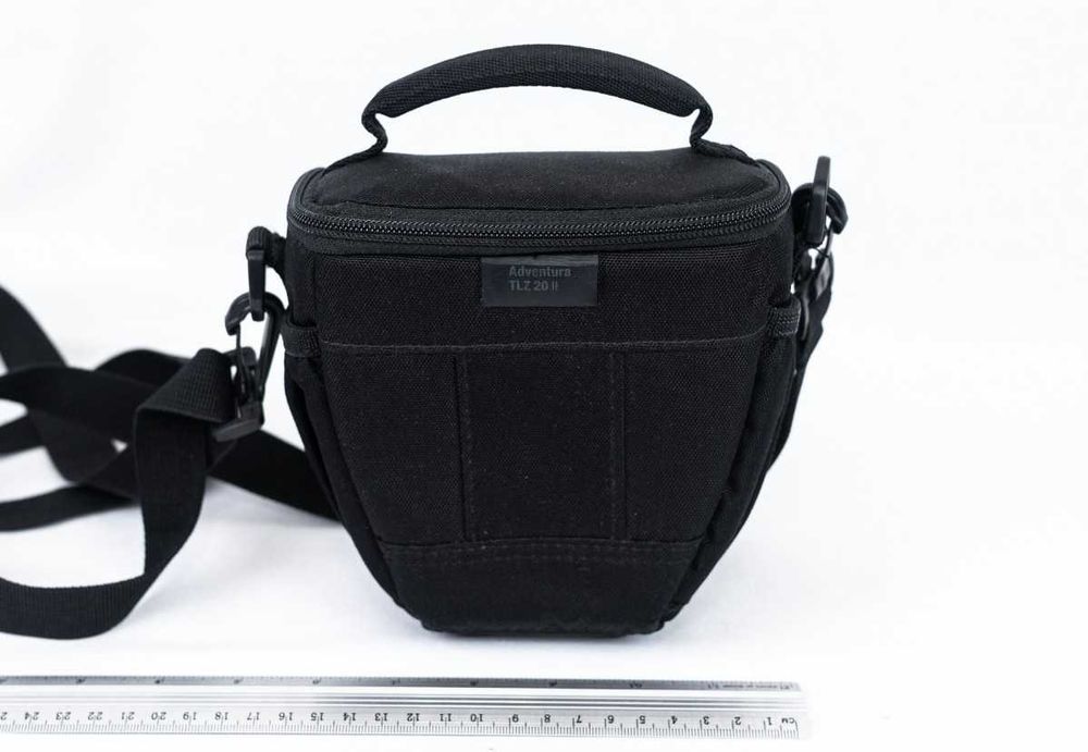 Geanta foto Lowepro Adventura TLZ 20 II. Dimensiuni 16 x 15 x 12 cm