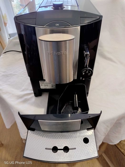 Автоматична кафемашина Miele. Кафе машина Miele.