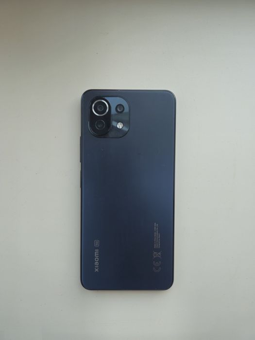 Продам Xiaomi Mi 11 Lite 5G NE