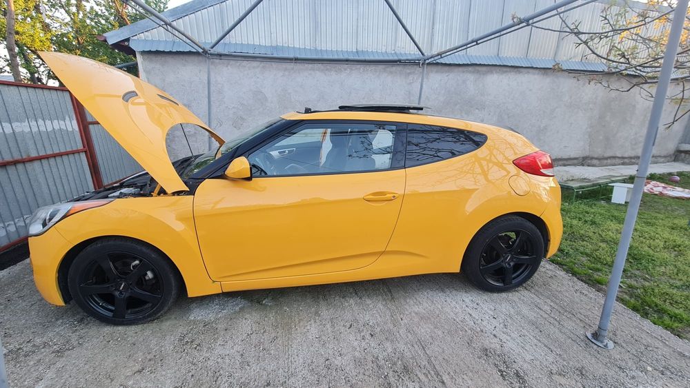 Hyundai Veoster 2012