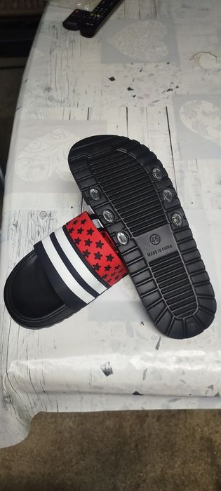 Стилни чехли унисекс