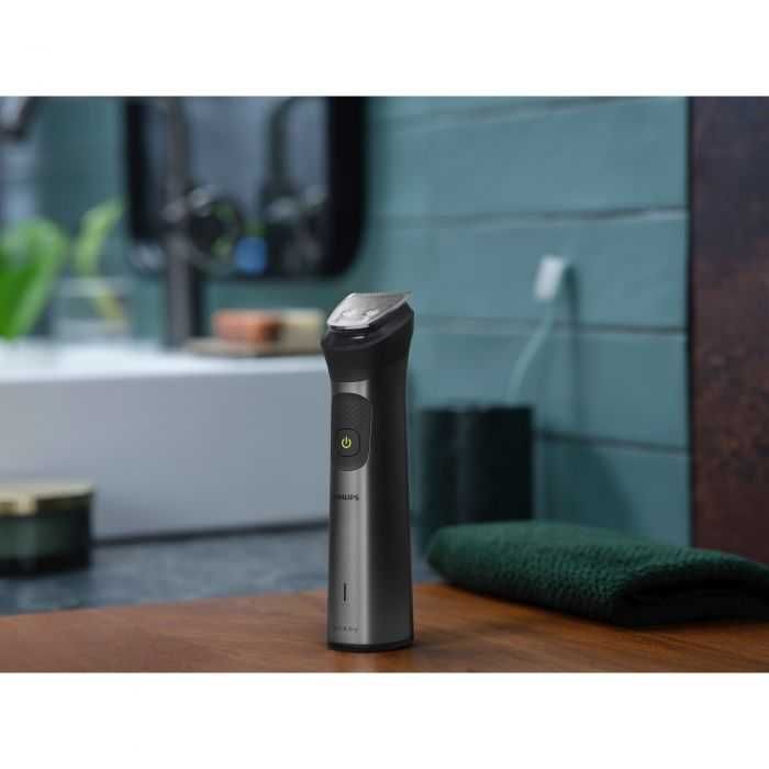 Set OneBlade & Aparat de tuns barba si parul 13 in 1 PHILIPS MG7925/15