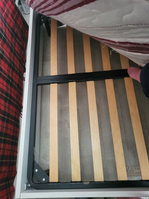 Продам 2х спальную кровать