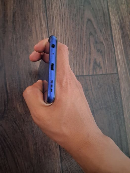 Продам телефон Vivo