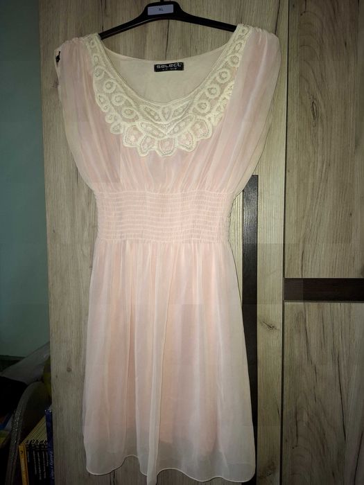 Rochita superba de vara,mărimea 40,Stare foarte buna!