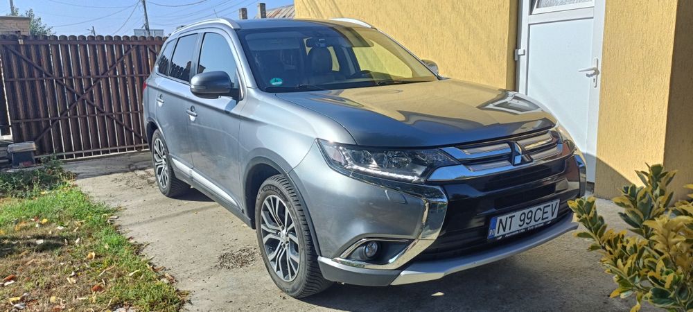 Mitsubishi outlander 3 2016 4x4 euro 6 7 locuri